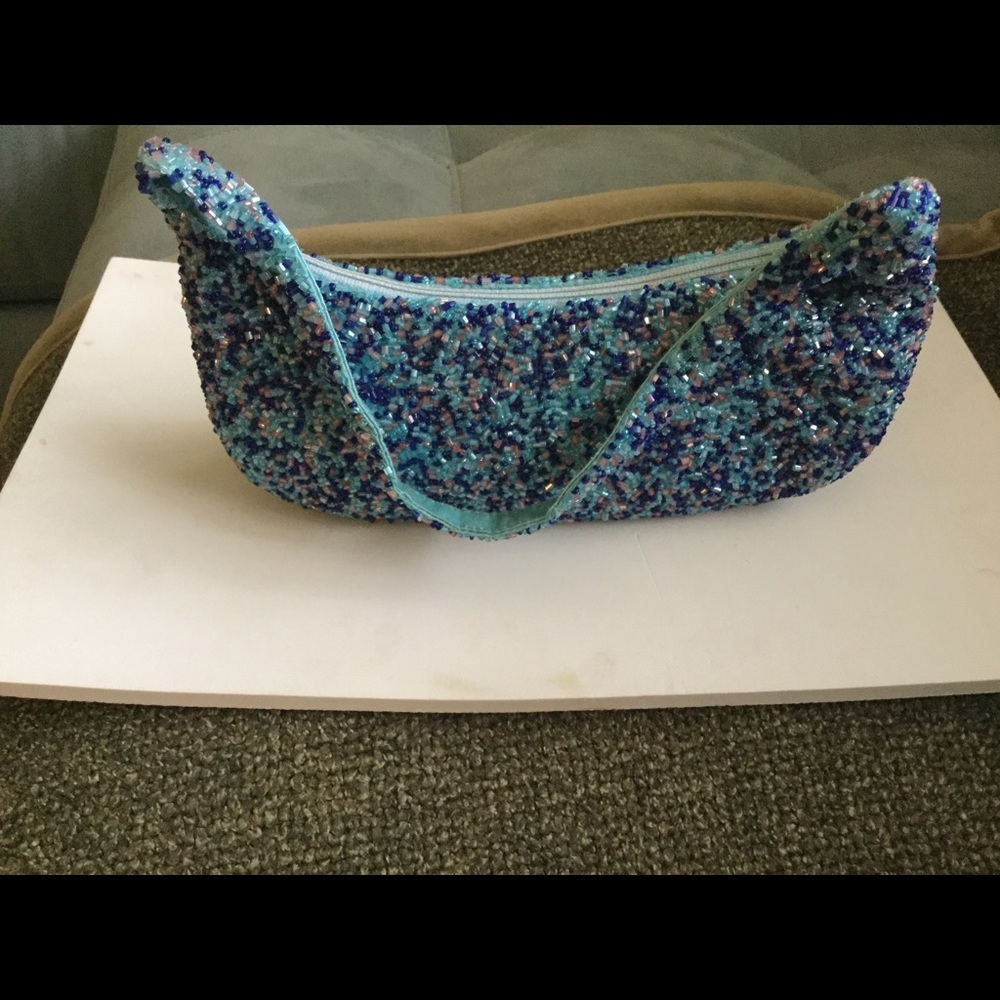 Moyna Beaded evening bag NWOT - Picture 2 of 6